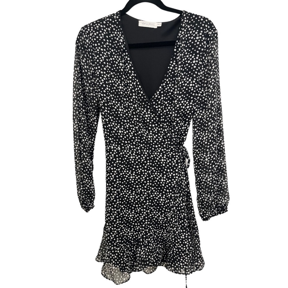 All in Favor Long Sleeve Black White Dot Ruffle Wrap Dress Size Medium